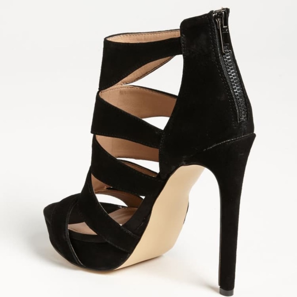 Black Steve Maden heels. Size 8! - Picture 2 of 6